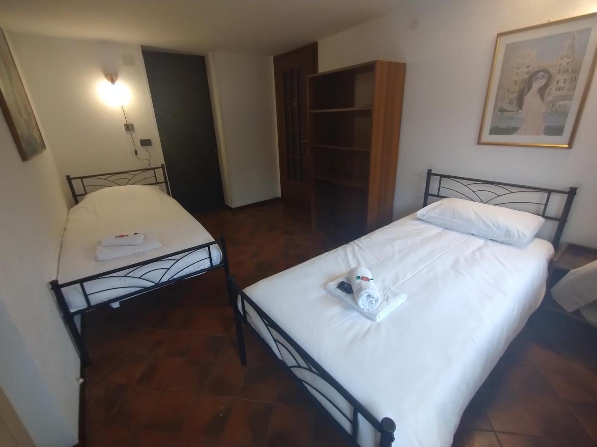 Veneta Hostel Muggia Bagian luar foto