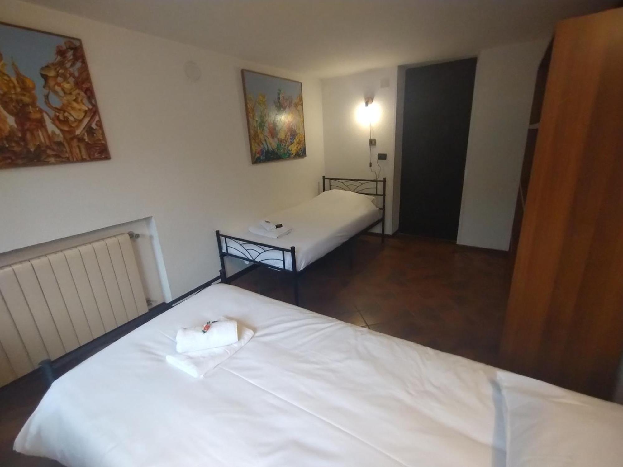 Veneta Hostel Muggia Bagian luar foto